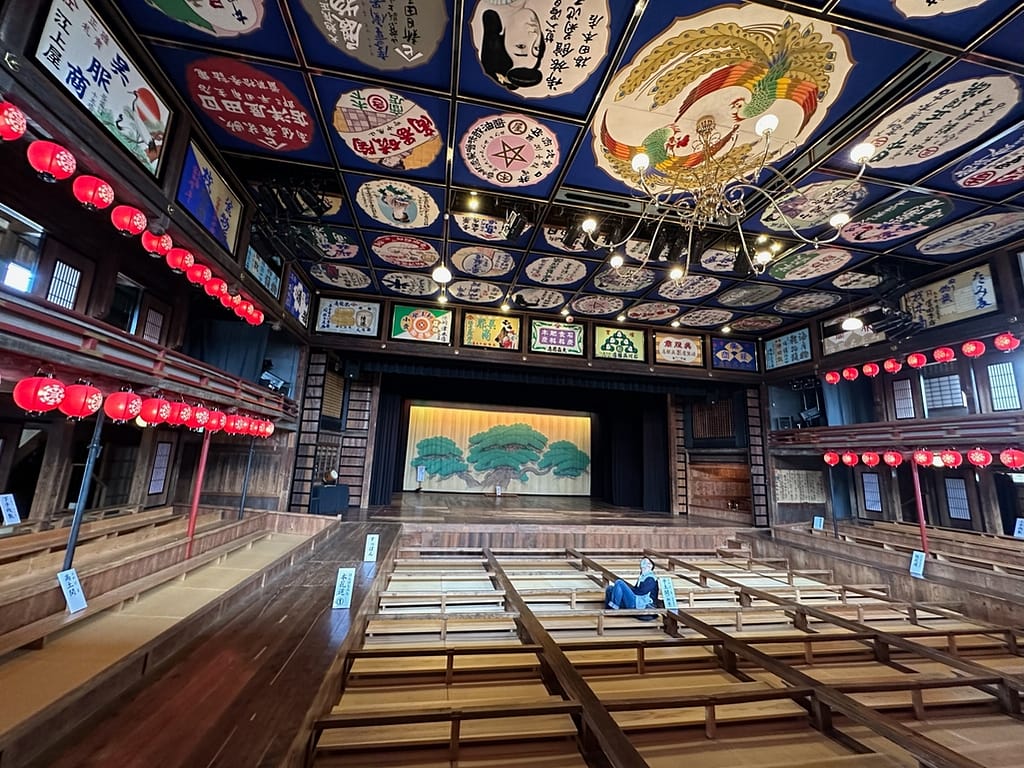 Interior view of Yachiyoza Theater