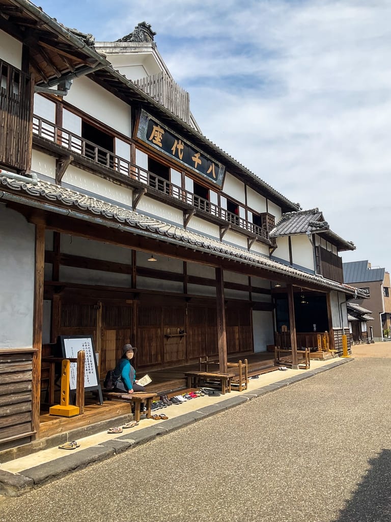 View of Yachiyoza Theater